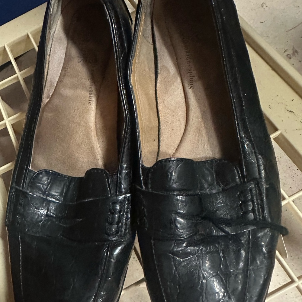 Softspots Black‎ Loafers